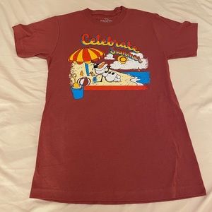 BoxLunch Crew-Neck Tshirt featuring Olaf!